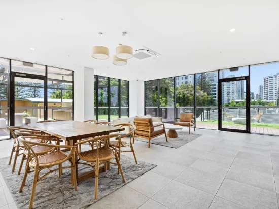 7/1969 Gold Coast Highway, Burleigh Heads QLD 4220-Image