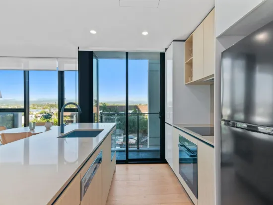 7/1969 Gold Coast Highway, Burleigh Heads QLD 4220-Image