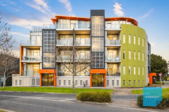 7/2 The Esplanade, Caroline Springs, Vic 3023