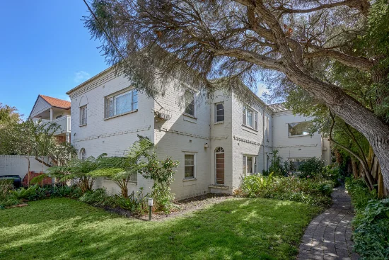 7/243 Dandenong Road, Prahran, Vic 3181