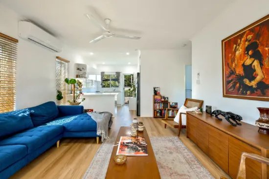 7/401-409 McCoombe Street, Mooroobool, Qld 4870