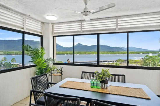701/3 Abbott Street, Cairns City, Qld 4870