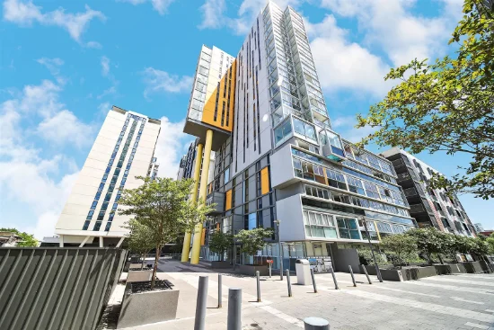 702/10 Balfours Way, Adelaide, SA 5000 - For Rent