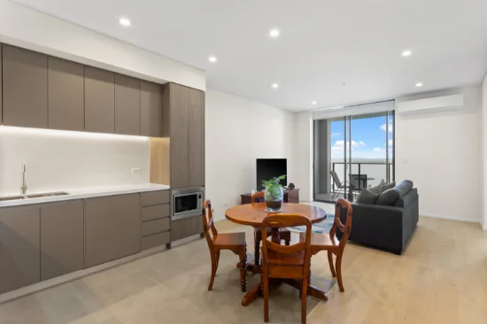 704B/8 Village Place, Kirrawee, NSW 2232