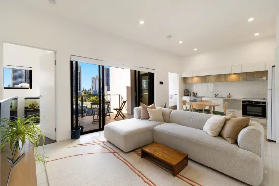 705/9 Hooker Boulevard, Broadbeach Waters, Qld 4218