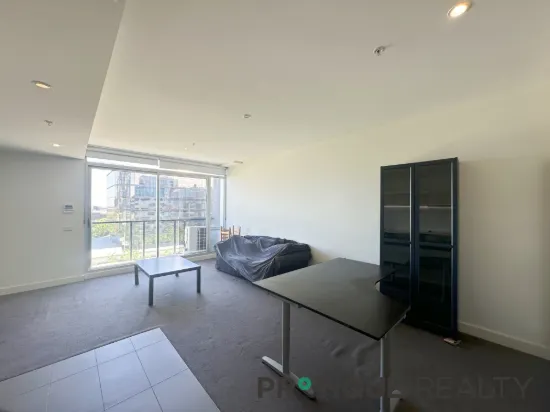 705/95 Berkeley Street, Melbourne, Vic 3000