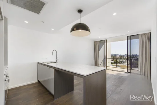 706/148 Logan Road, Woolloongabba, Qld 4102 - For Rent