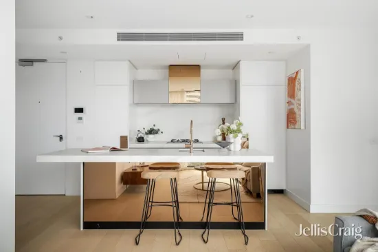 707/8 Bowen Crescent, Melbourne, Vic 3004-Image