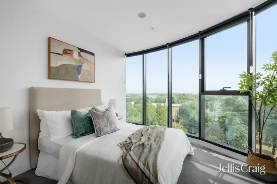 707/8 Bowen Crescent, Melbourne, Vic 3004-Image