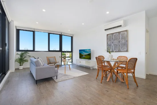 708/10 Aviators Way, Penrith, NSW 2750 - For Sale