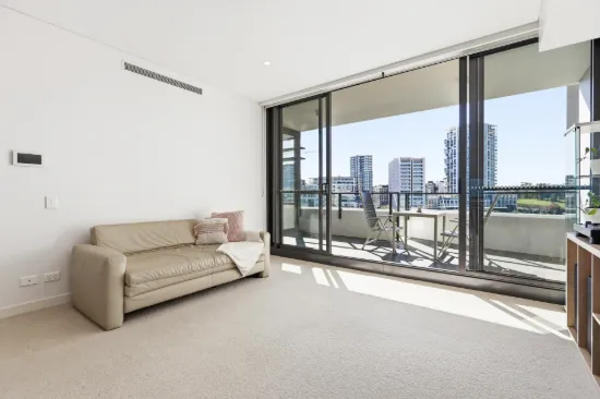 712/11 Solent Circuit, Norwest, NSW 2153-Image