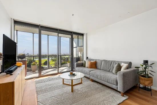 712/55 Queens Road, Melbourne, Vic 3004