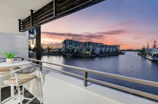 7203 Ephraim Island, Paradise Point, Qld 4216