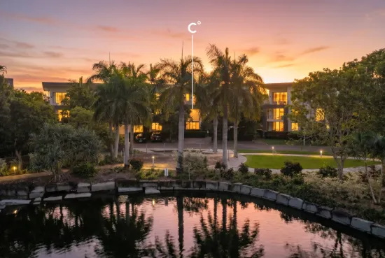 722/3 Pendraat Parade, Hope Island, Qld 4212