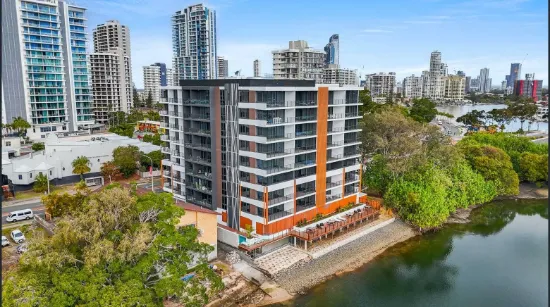 77/18 Remembrance Drive, Surfers Paradise, Qld 4217