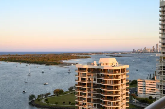 77/21 Bayview Street, Runaway Bay, Qld 4216-Image