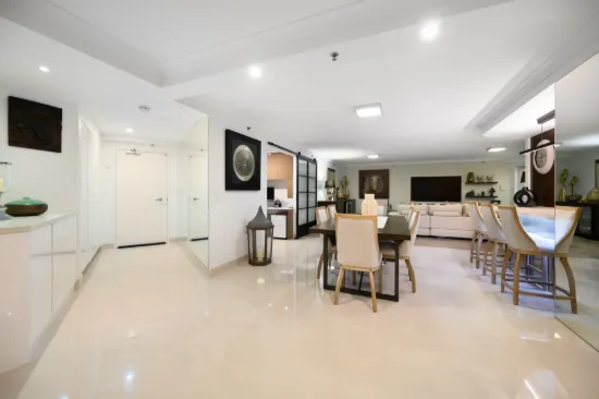 77/21 Bayview Street, Runaway Bay, Qld 4216-Image