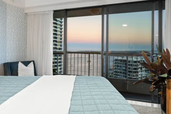79/21 Bayview Street, Runaway Bay, Qld 4216-Image