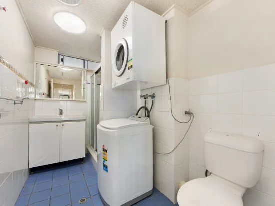 8/120 The Esplanade, Surfers Paradise, Qld 4217-Image