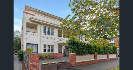 8/129 Brighton Road, Elwood, Vic 3184