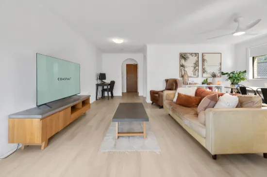 8/16 St Kilda Avenue, Broadbeach, Qld 4218