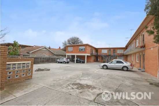 8/20 Loch Avenue, St Kilda East, Vic 3183