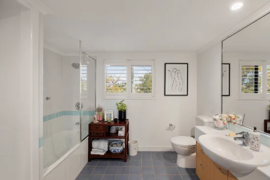 8/200 Swann Road, Taringa, Qld 4068-Image