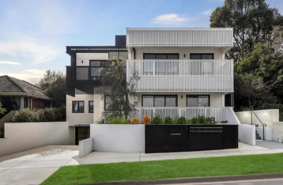 8/23 Carawatha Road, Doncaster, Vic 3108