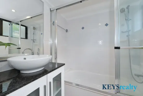 8/28 Woodroffe Avenue, Main Beach, Qld 4217-Image