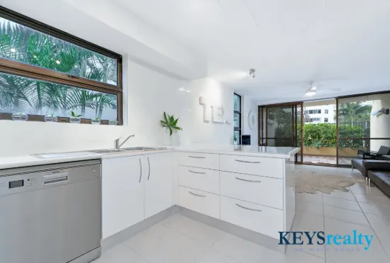 8/28 Woodroffe Avenue, Main Beach, Qld 4217-Image
