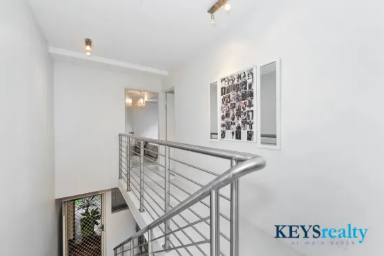 8/28 Woodroffe Avenue, Main Beach, Qld 4217-Image