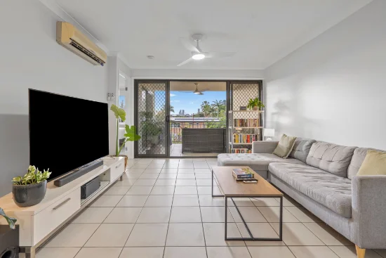 8/34 Douglas Street, Greenslopes, Qld 4120