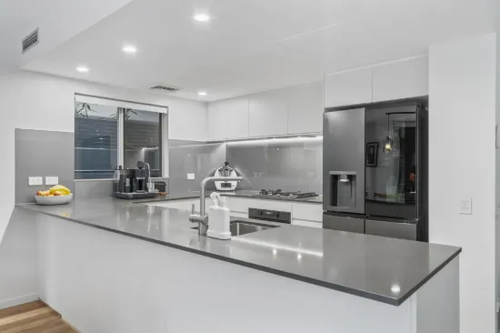 8/37 Duncan Street, West End, Qld 4101-Image