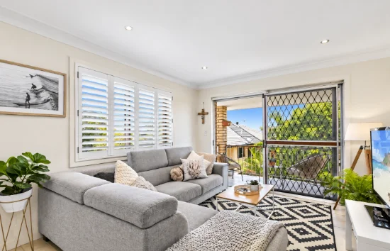 8/4 Nalla Court, Palm Beach, Qld 4221 - For Sale