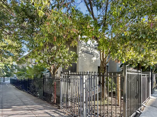 8/42 Waterloo Crescent, St Kilda, Vic 3182
