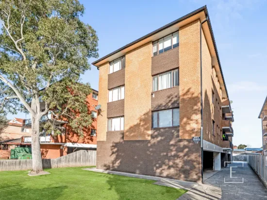 8/75 Harris Street, Fairfield, NSW 2165