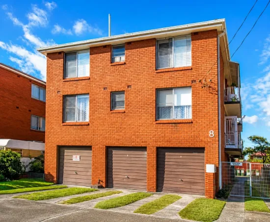 8 Barber Avenue, Eastlakes, NSW 2018