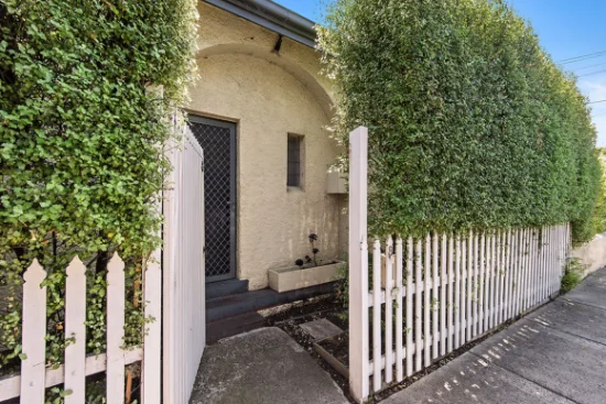 8 Charnwood Crescent, St Kilda, Vic 3182