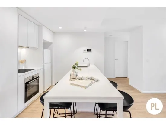 802/160 Logan Road, Woolloongabba, Qld 4102