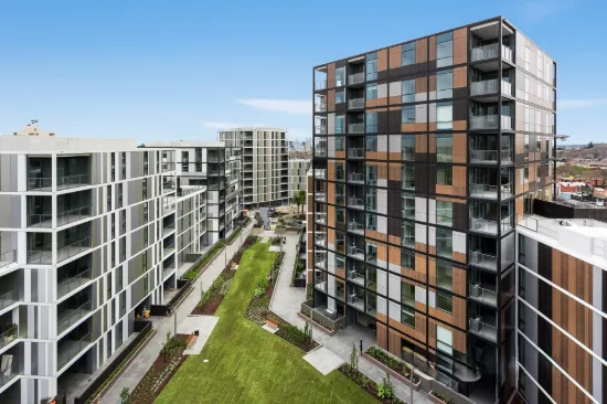 803/8E  Evergreen  Mews, Armadale, Vic 3143