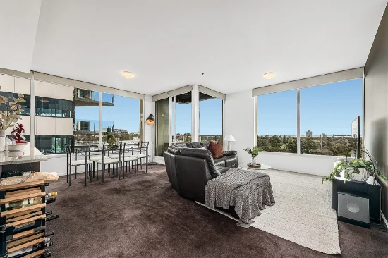 804/82 Queens Road, Melbourne, Vic 3004