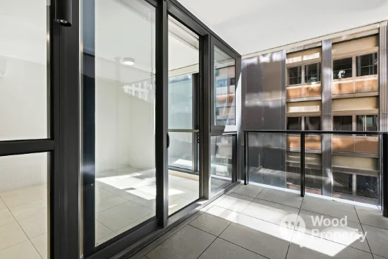 807/12 Queens Road, Melbourne, Vic 3004-Image