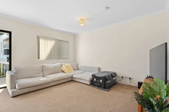 81/24 Kent St, Rockingham, WA 6168-Image