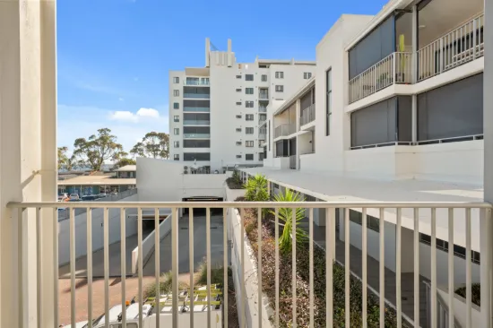 81/24 Kent St, Rockingham, WA 6168-Image