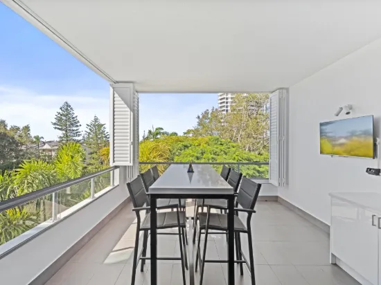 81/28 Bayview Street, Runaway Bay, Qld 4216