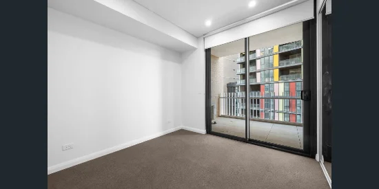 810/2 Mandala Parade, Castle Hill, NSW 2154