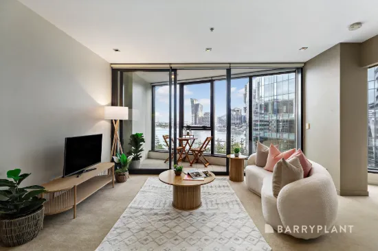 811/100 Harbour Esplanade, Docklands, Vic 3008