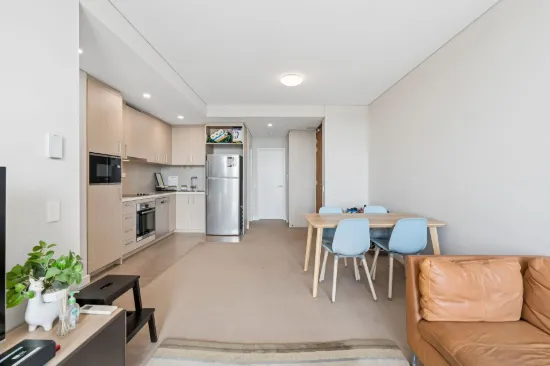 817/18 Cecil Avenue, Cannington, WA 6107