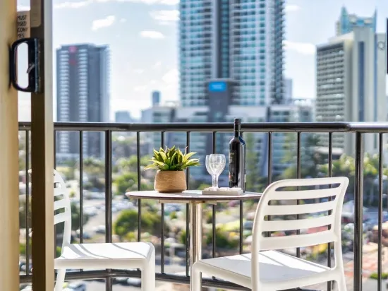 817/22 View Avenue, Surfers Paradise, Qld 4217