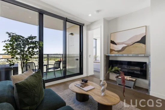 817/3 Tarver Street, Port Melbourne, Vic 3207